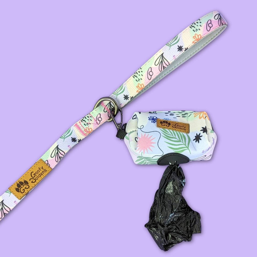 très bel ensemble laisse et pochette de sacs à dejections de la gamme pastel