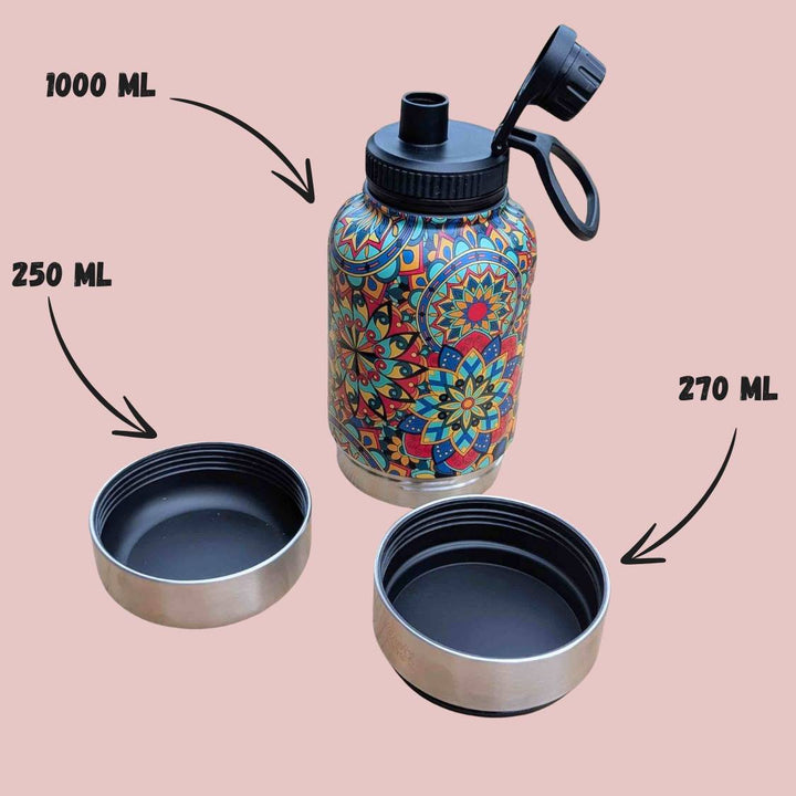 Gourde pour chien Mandala d’une capacité de 1000 ml, comprenant deux récipients vissables — l’un de 250 ml et l’autre de 270 ml — et équipée d’un bec verseur pratique.