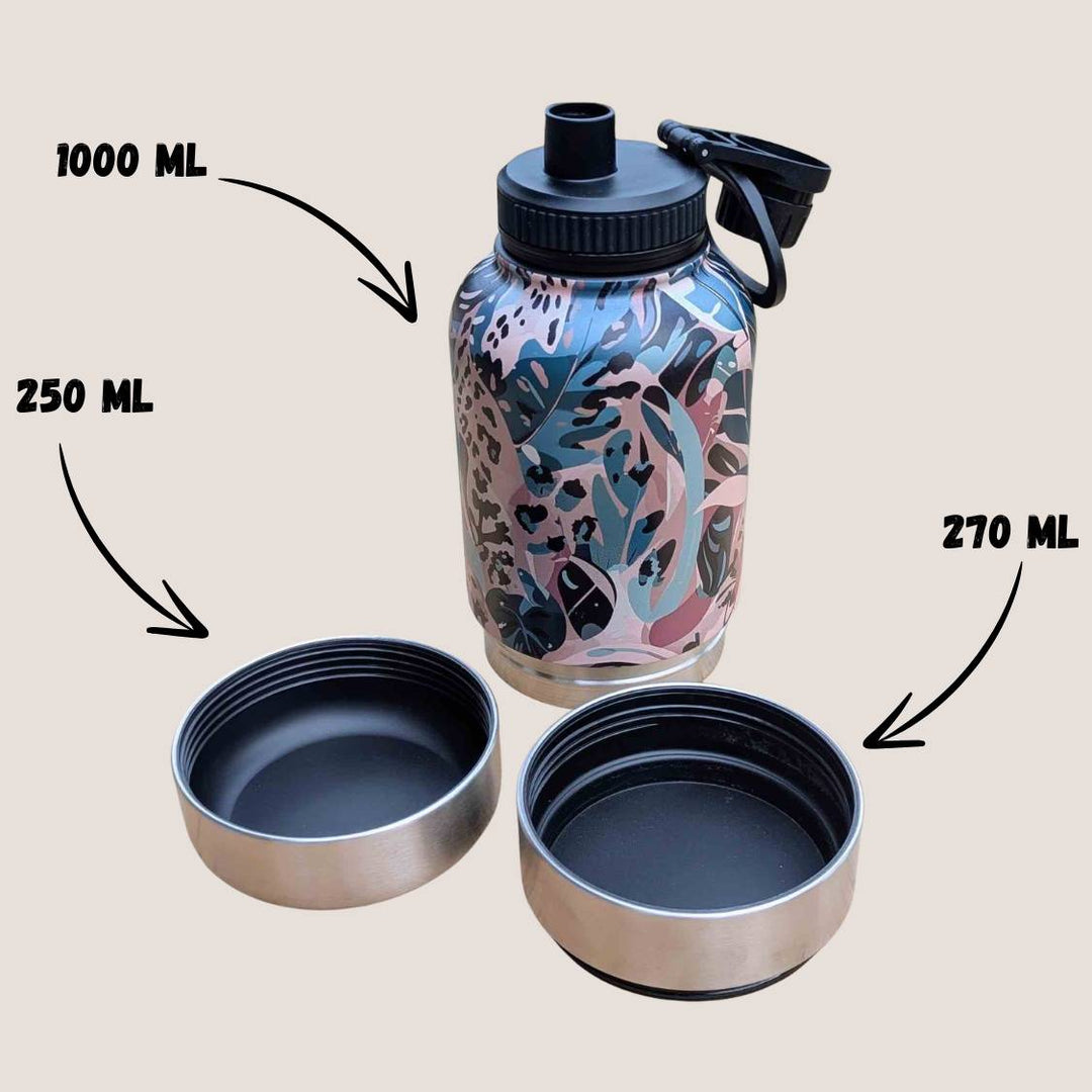 Gourde isotherme pour chien Savane d’une contenance de 1000 ml, équipé de deux bols à visser : l’un de 250 ml et le second de 270 ml.