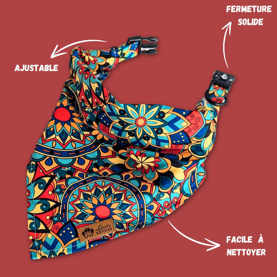 Caractéristiques du collier bandana pour chien de la collection Mandala. C'est un produit ajustable, avec fermeture solide et facile à nettoyer