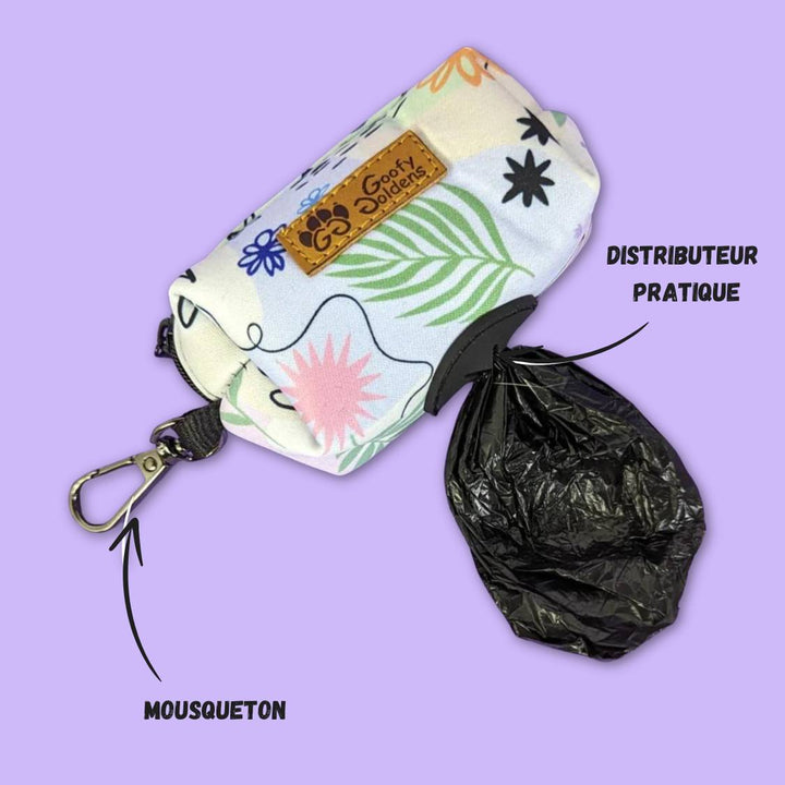 mise en situation de la pochette de sacs à crottes pour chien pastel avec sac noir qui ressort 